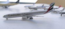 a-b777-emirates.jpg